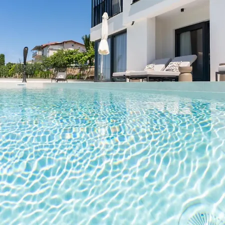 Villa Lucija Loparia Pool&welness By Guide