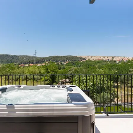 Villa Lucija Loparia Pool&welness By Guide