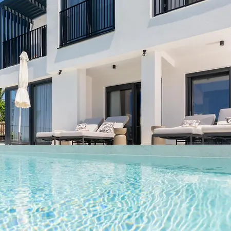 Lucija Loparia Pool&welness By Guide Villa *